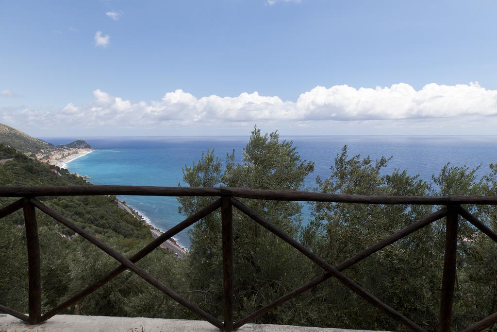 Villa Degli Ulivi B&B Finale Ligure Ngoại thất bức ảnh