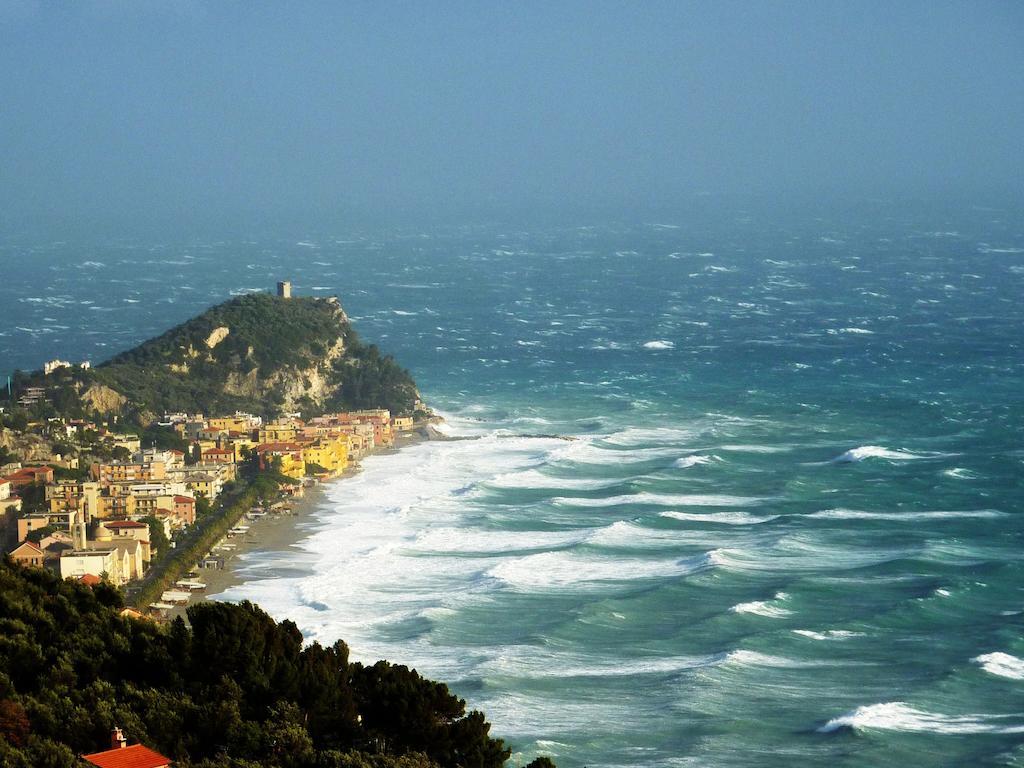 Villa Degli Ulivi B&B Finale Ligure Ngoại thất bức ảnh