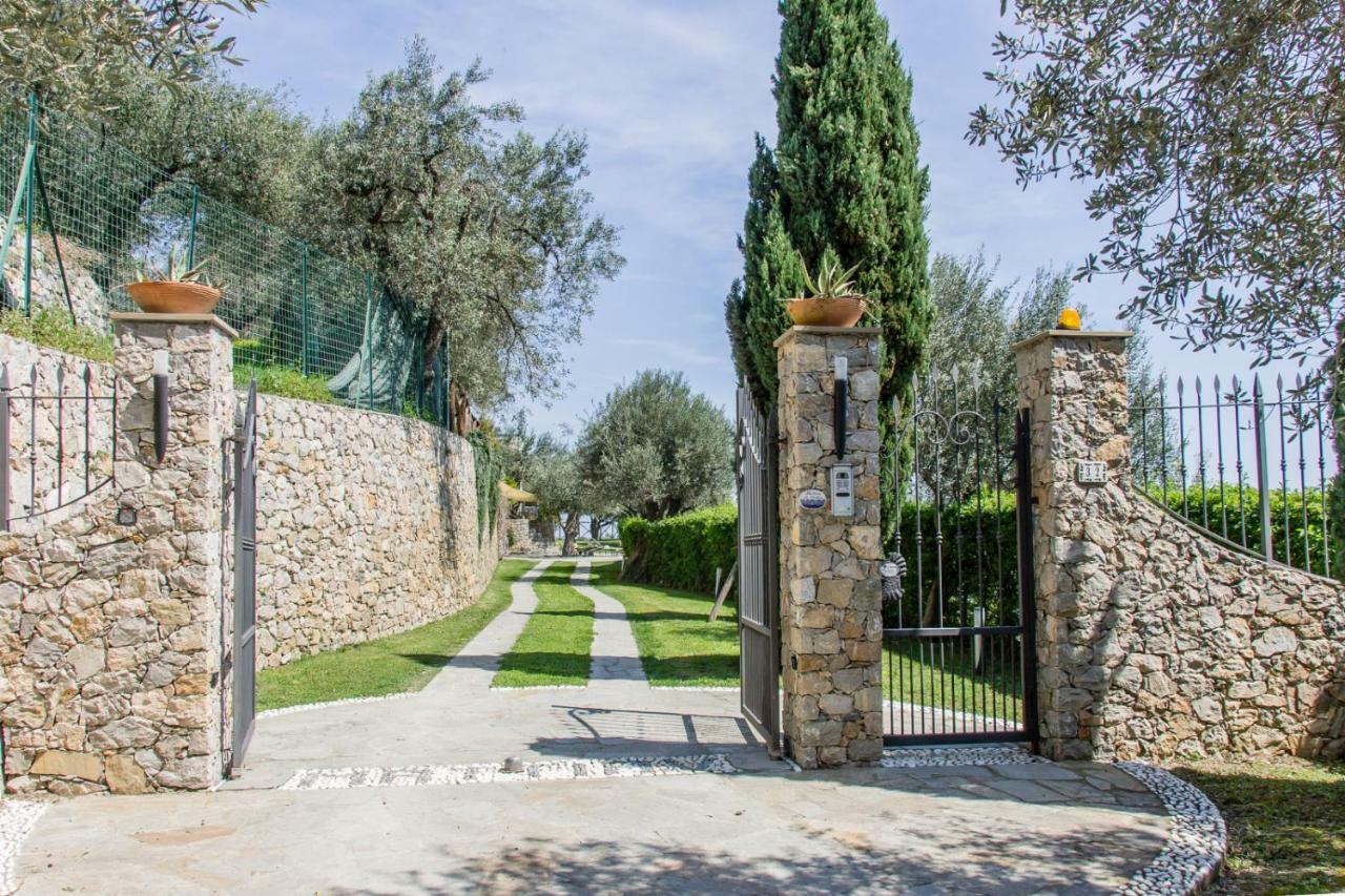 Villa Degli Ulivi B&B Finale Ligure Ngoại thất bức ảnh